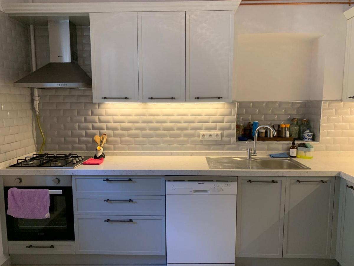 Apartamento Bueyuekada Al Koesk Adalar Exterior foto