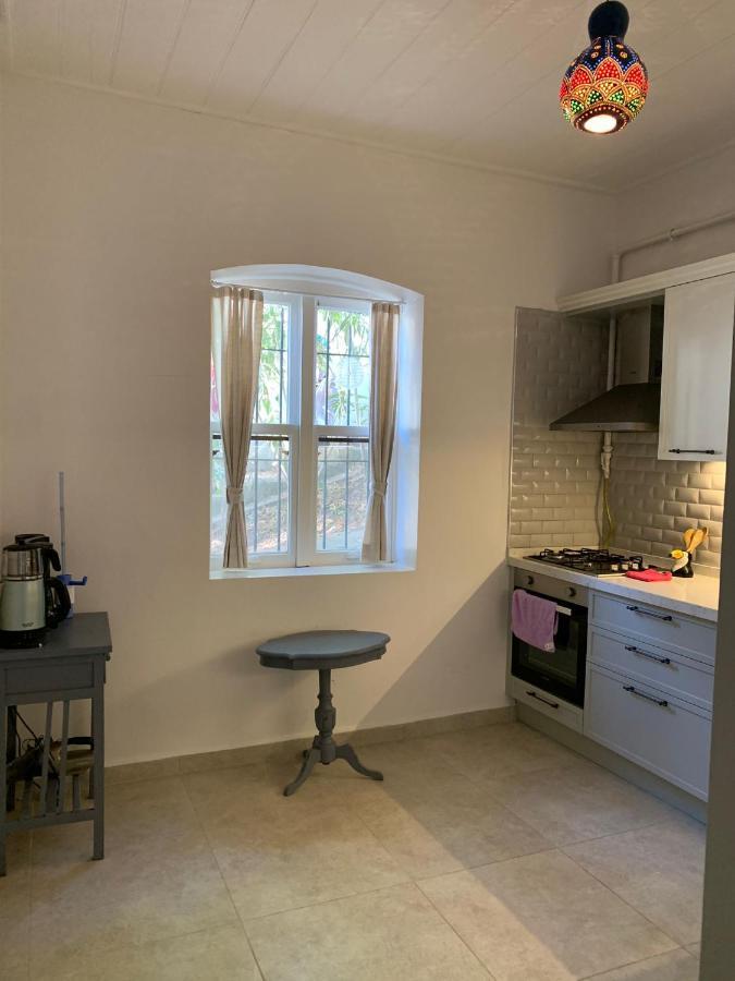 Apartamento Bueyuekada Al Koesk Adalar Exterior foto