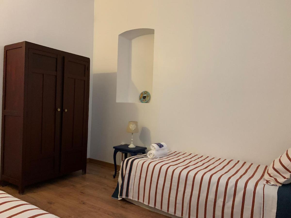 Apartamento Bueyuekada Al Koesk Adalar Exterior foto